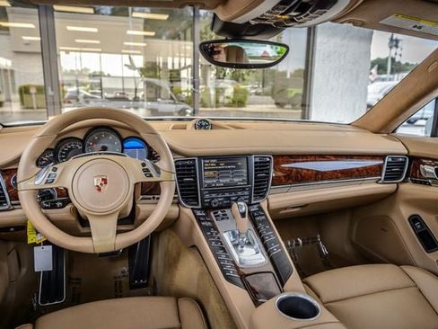 Used 2014 Porsche Panamera 4S Executive AWD/4WD image 24
