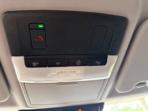 Used 2023 Mitsubishi Outlander SE AWD/4WD image 52