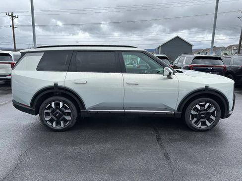 New 2027 Kia Telluride S image 4