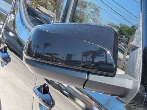 Used 2019 Toyota Tacoma SR5 image 12