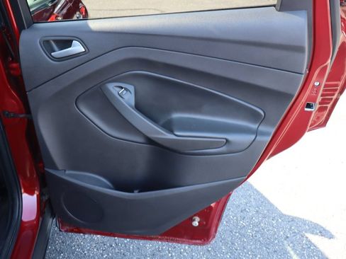 Used 2019 Ford Escape SE FWD image 28