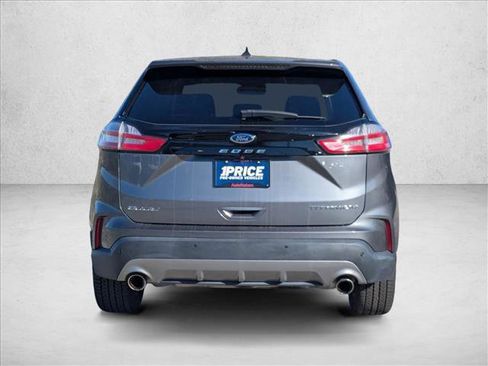 Used 2022 Ford Edge Titanium image 7