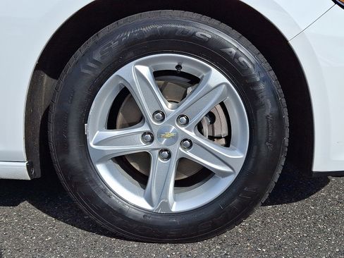 Used 2023 Chevrolet Malibu LT image 8