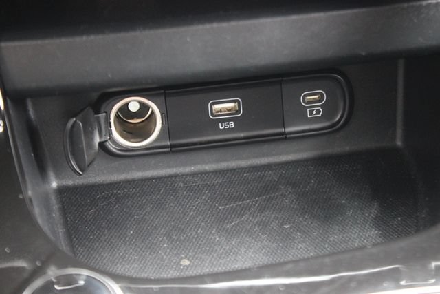 Used 2024 Kia Seltos S AWD/4WD image 10