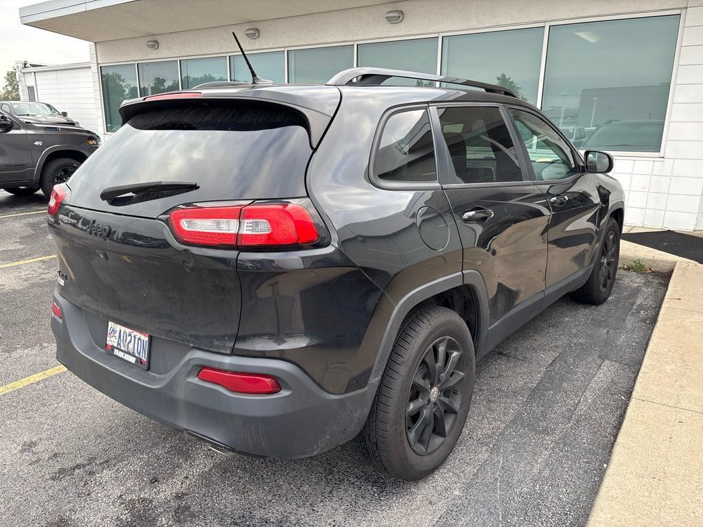 Used 2014 Jeep Cherokee Latitude w/ Comfort/Convenience Group AWD/4WD image 5