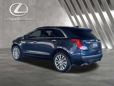 Used 2019 Cadillac XT5 Premium Luxury image 2
