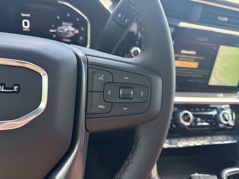 New 2026 GMC Sierra 3500 Denali Ultimate AWD/4WD image 18
