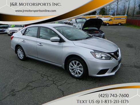 Used 2019 Nissan Sentra SV image 1