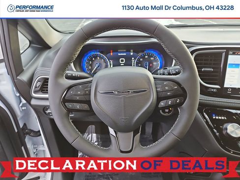 New 2026 Chrysler Pacifica Select w/ S Appearance Package image 22