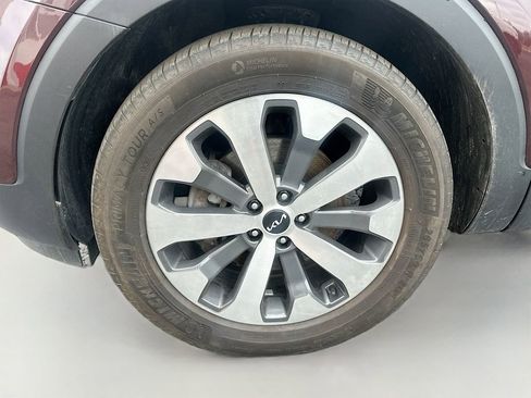 Used 2022 Kia Telluride S image 35