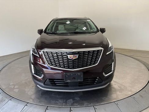 Used 2021 Cadillac XT5 Premium Luxury FWD image 2