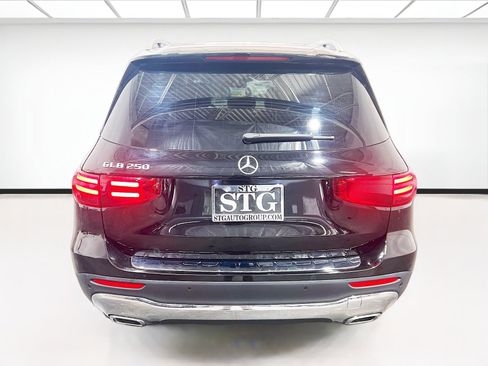 Used 2024 Mercedes-Benz GLB 250 image 5