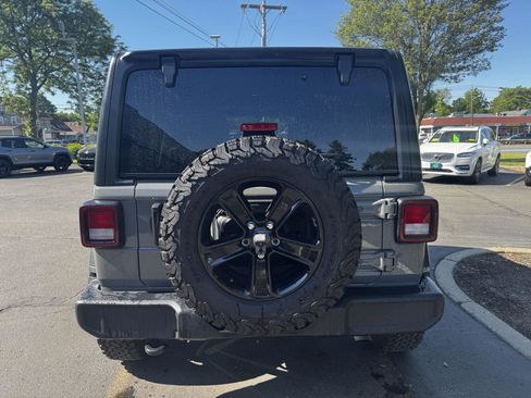 Used 2021 Jeep Wrangler Unlimited Sport AWD/4WD image 5