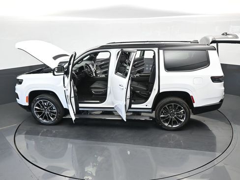 Used 2024 Jeep Grand Wagoneer Series II w/ Quick Order Packagew 28T image 66