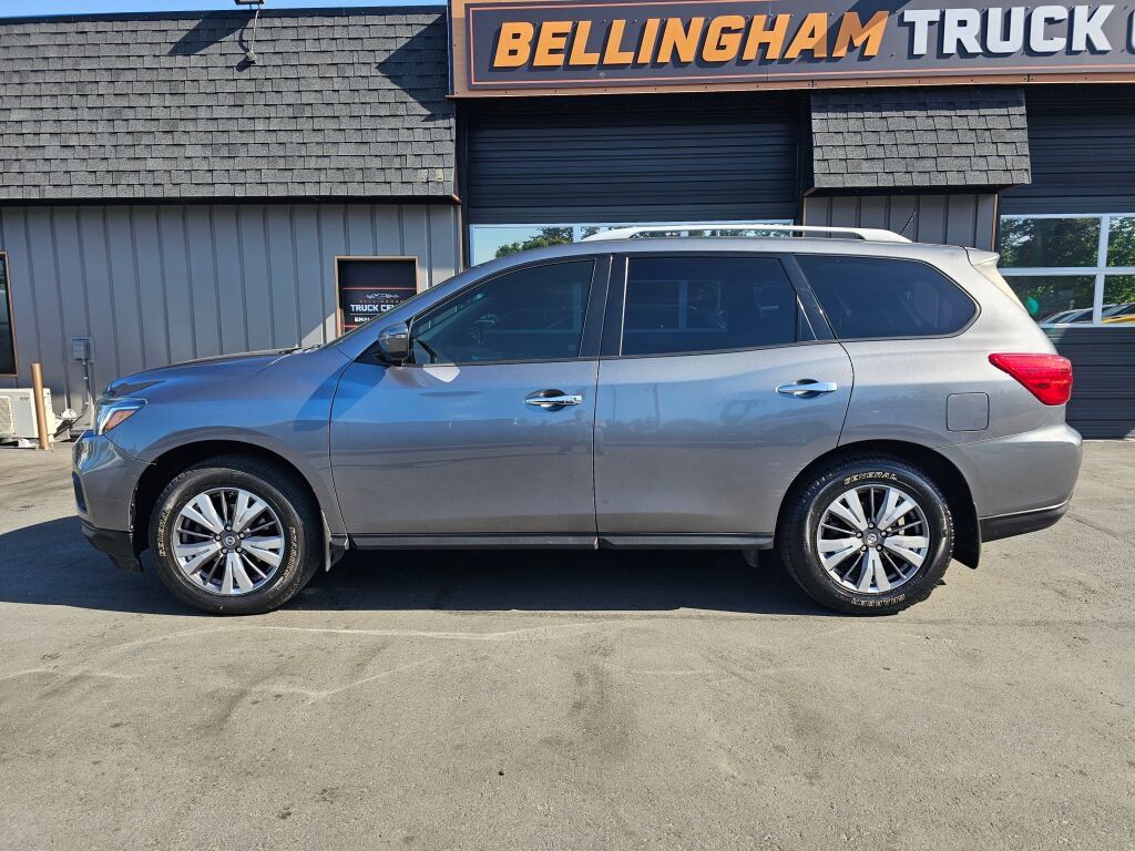 Used 2018 Nissan Pathfinder SV AWD/4WD image 2