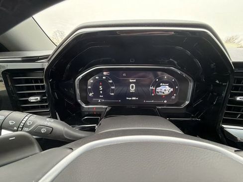 New 2026 GMC Sierra 1500 SLT w/ SLT Premium Plus Package image 11