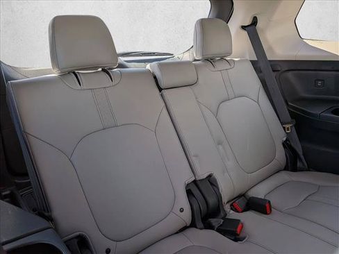 Used 2024 Honda Pilot EX-L image 19