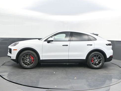 New 2025 Porsche Cayenne S image 2