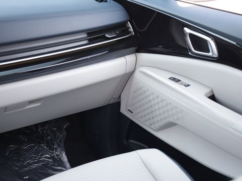 New 2026 Kia Carnival SX Prestige FWD image 14