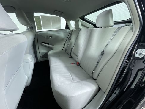 Used 2015 Toyota Prius Two image 21