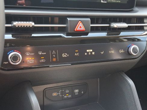 New 2026 Kia Sportage EX AWD/4WD image 13