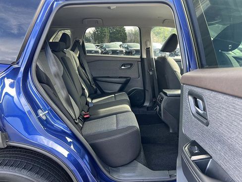 Certified 2023 Nissan Rogue SV image 16
