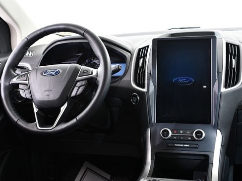 Used 2022 Ford Edge SEL w/ Convenience Package image 8
