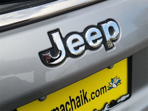 Used 2020 Jeep Compass Limited image 29