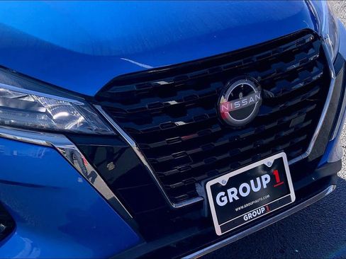 Used 2023 Nissan Kicks SR image 30