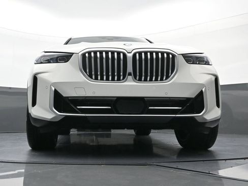 New 2026 BMW X5 xDrive40i w/ Climate Comfort Package AWD/4WD image 22