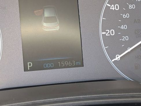 Used 2025 Toyota Corolla LE image 11