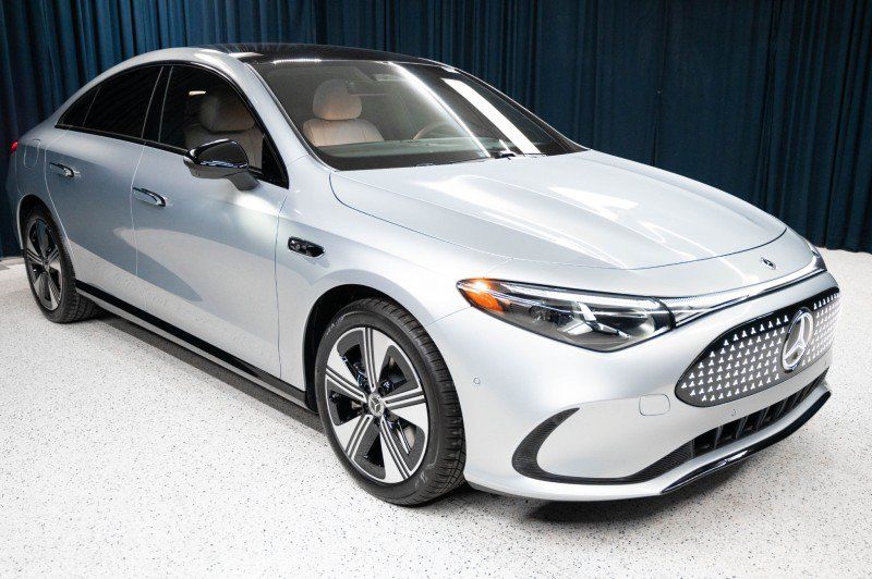 New 2027 Mercedes-Benz CLA 250+ image 3
