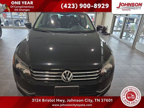 Used 2014 Volkswagen Passat 1.8T SE FWD image 1