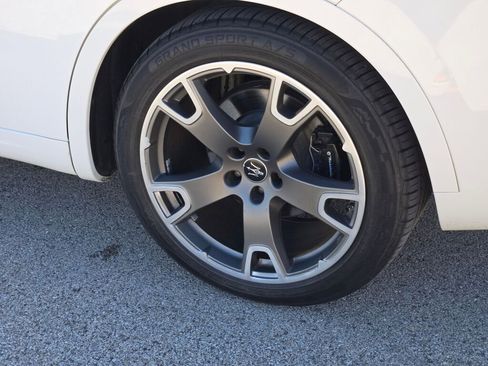 Used 2023 Maserati Levante Modena image 18