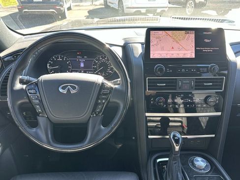 Used 2024 INFINITI QX80 Sensory image 26