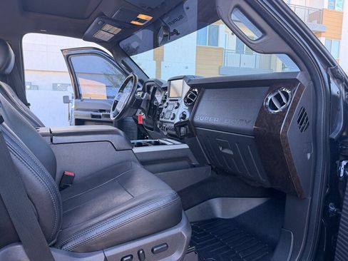 Used 2015 Ford F250 Platinum w/ FX4 Off-Road Package image 20