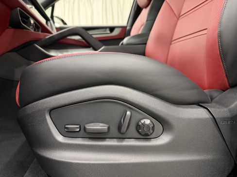 New 2026 Porsche Cayenne AWD/4WD image 33