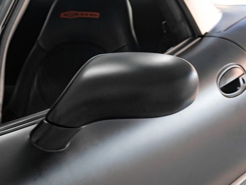 Used 2002 Chevrolet Corvette Z06 w/ Memory Pkg image 25