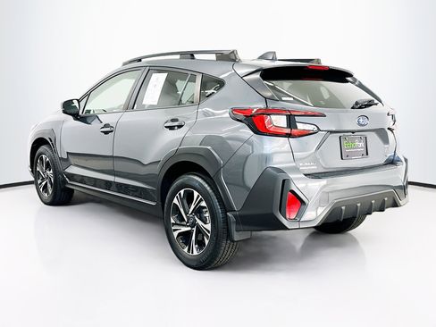 Used 2024 Subaru Crosstrek 2.0i Premium image 5