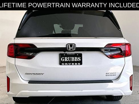 Used 2025 Honda Odyssey Sport-L image 5