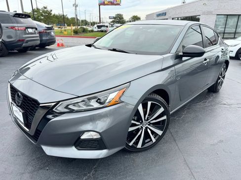 Used 2020 Nissan Altima 2.5 SR AWD/4WD image 1