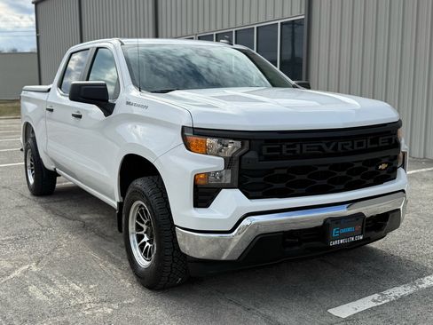 Used 2023 Chevrolet Silverado 1500 W/T w/ WT Value Package image 3