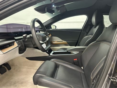 Used 2023 Lucid Air Touring AWD/4WD image 10