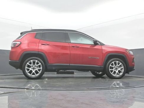 Used 2025 Jeep Compass Limited AWD/4WD image 52