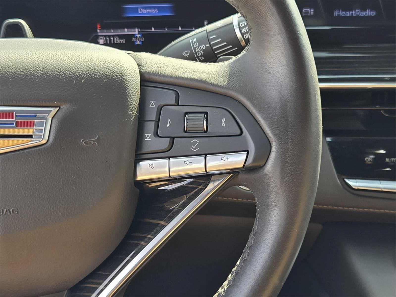 Used 2024 Cadillac Escalade Sport w/ Touring Package AWD/4WD image 28