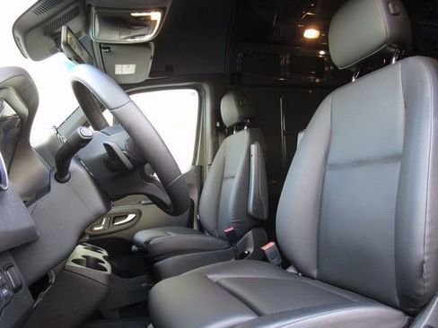 Used 2024 Mercedes-Benz Sprinter 144 Cargo image 11