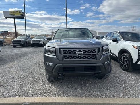 Used 2024 Nissan Frontier SL w/ Technology Package image 6