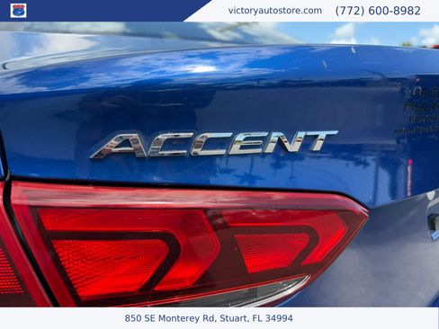 Used 2018 Hyundai Accent SE FWD image 12