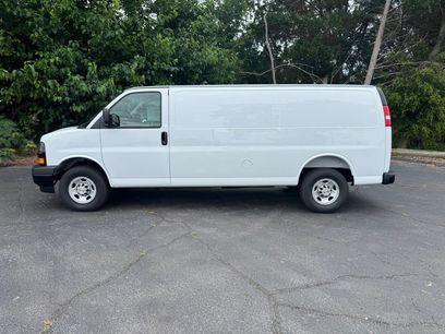 New 2026 Chevrolet Express 2500 Extended w/ Driver Convenience Package