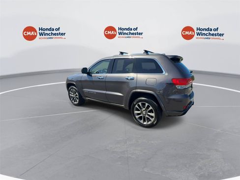 Used 2018 Jeep Grand Cherokee Overland AWD/4WD image 6